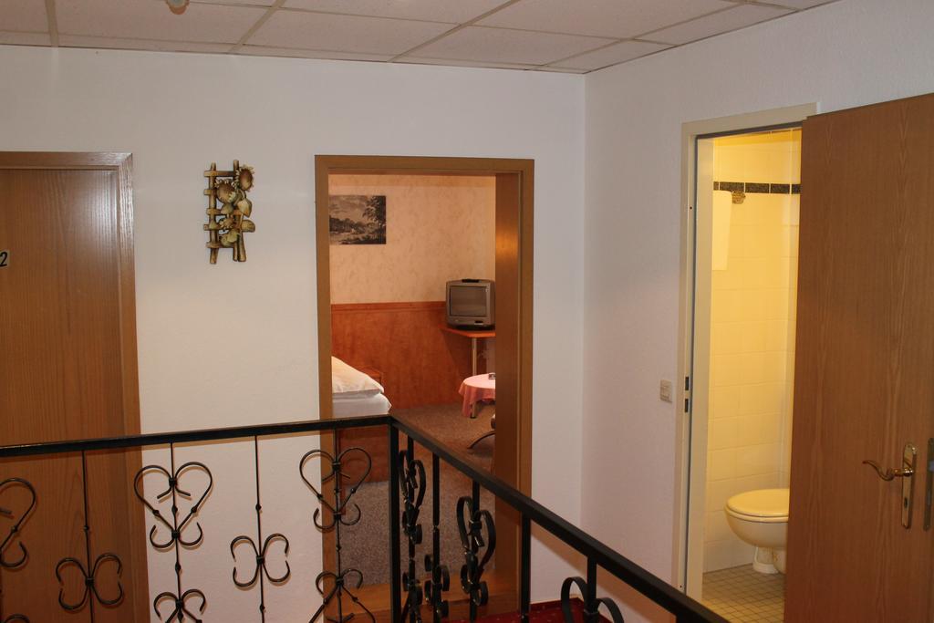 Gasthaus& Pension Zum Roten Haus Bad Schandau Zimmer foto